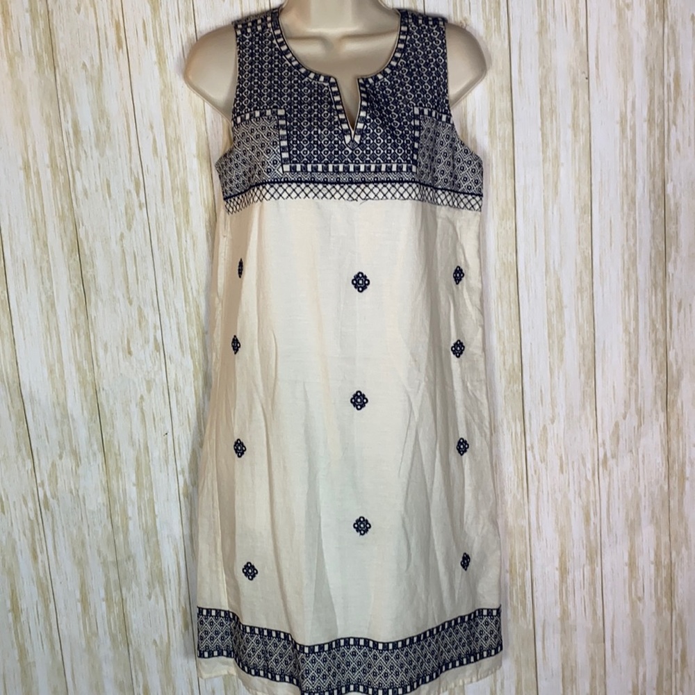 Women’s Beach Lunch Lounge Embroidered Dress Size 6 NWT